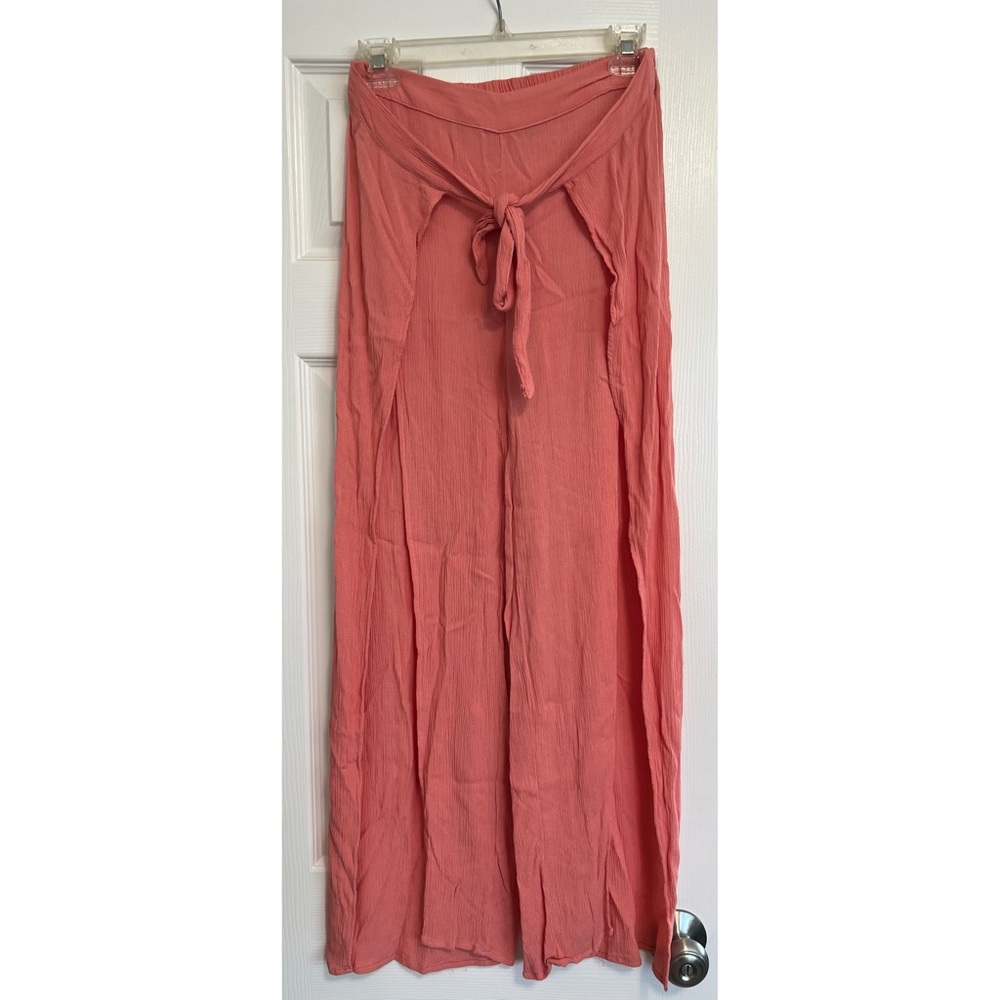Forever 21 split-leg pants in peach